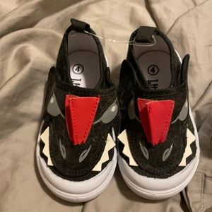 NWOT Cute baby shoes